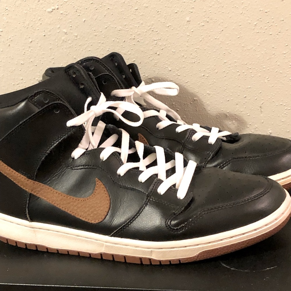 Nike SB Dunk Guinness Shoes